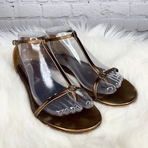 Authentic Gucci Leather T Strap Thong Sandals